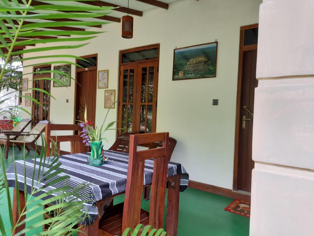 Sigiri Jungle Villa Sigiriya Exteriör bild